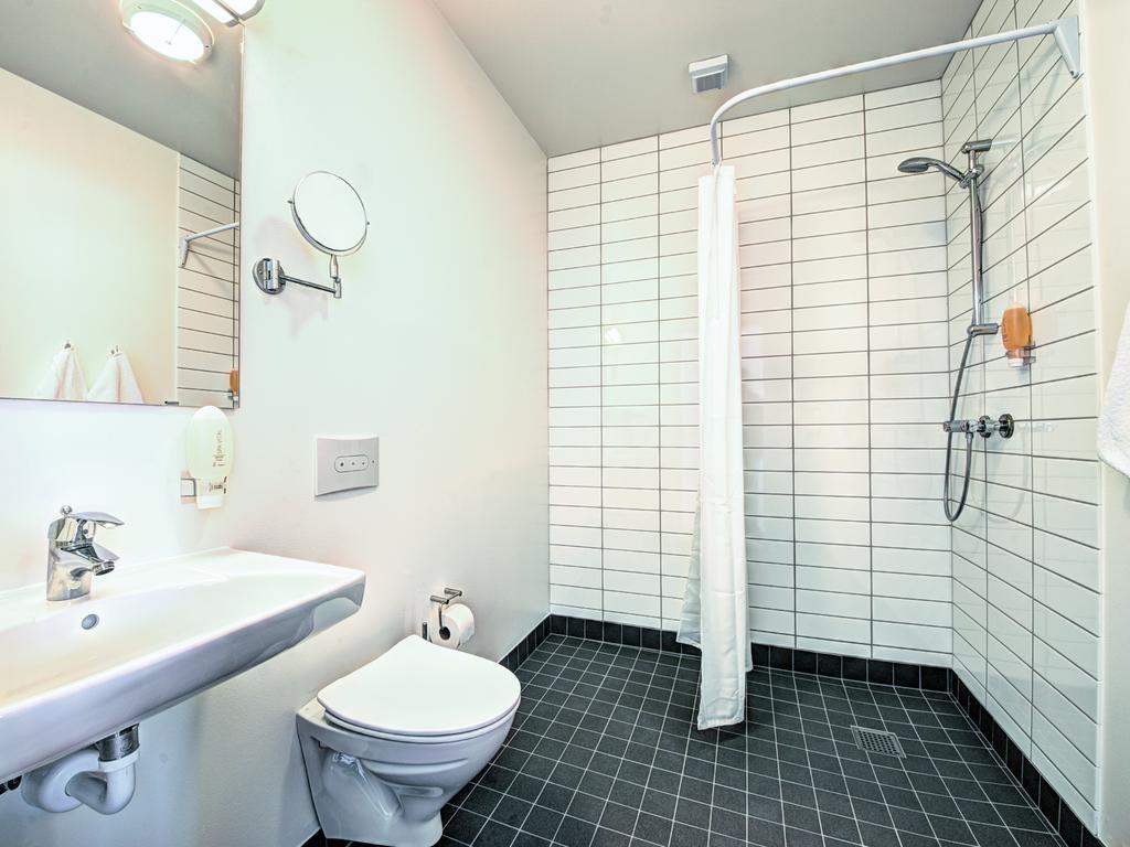 Ronne Hotel Pokoj fotografie